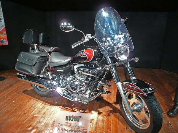2009tokyomotorcycleshow-18.jpg